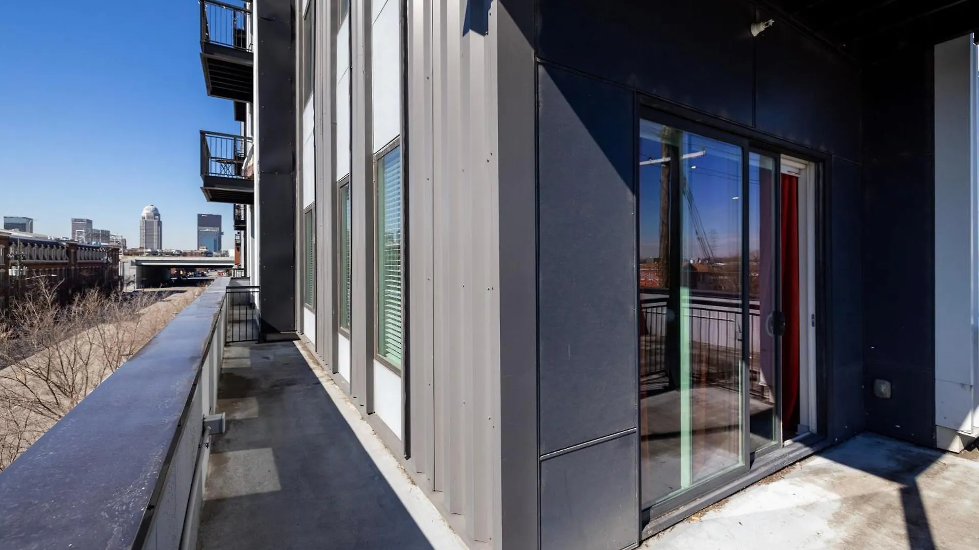 شقة Modern Nulu 2Br By Cozysuites 04 لويفيل