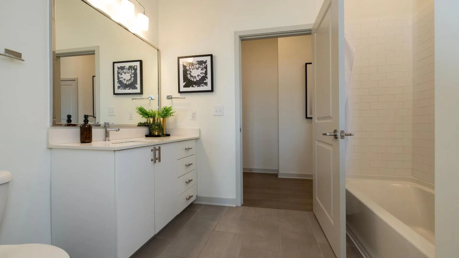 Modern Nulu 2Br By Cozysuites 04 لويفيل 0*,  الولايات المتحدة الأمريكية